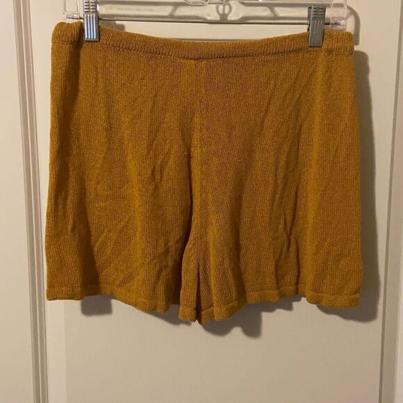 Knit Khaki Shorts - Picture 3 of 5